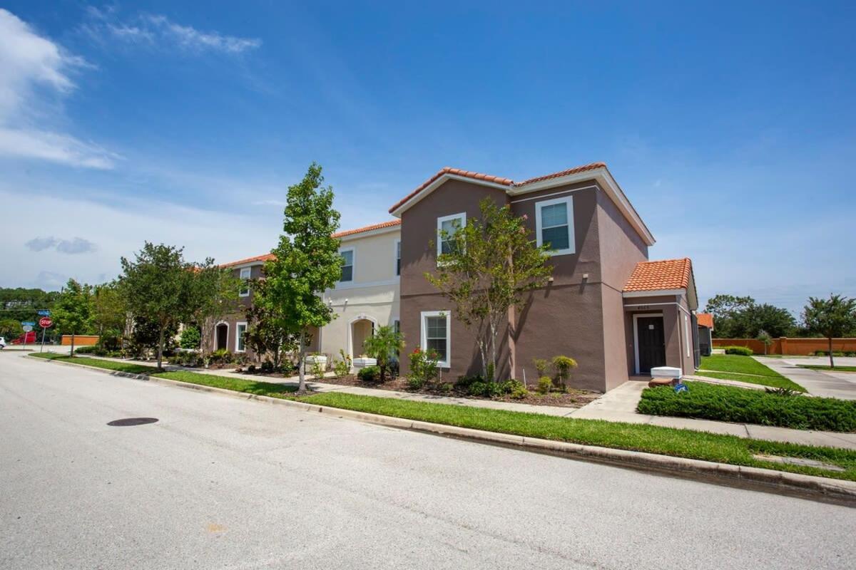 Four Bedrooms Townhouse 4563 كيسيمي المظهر الخارجي الصورة